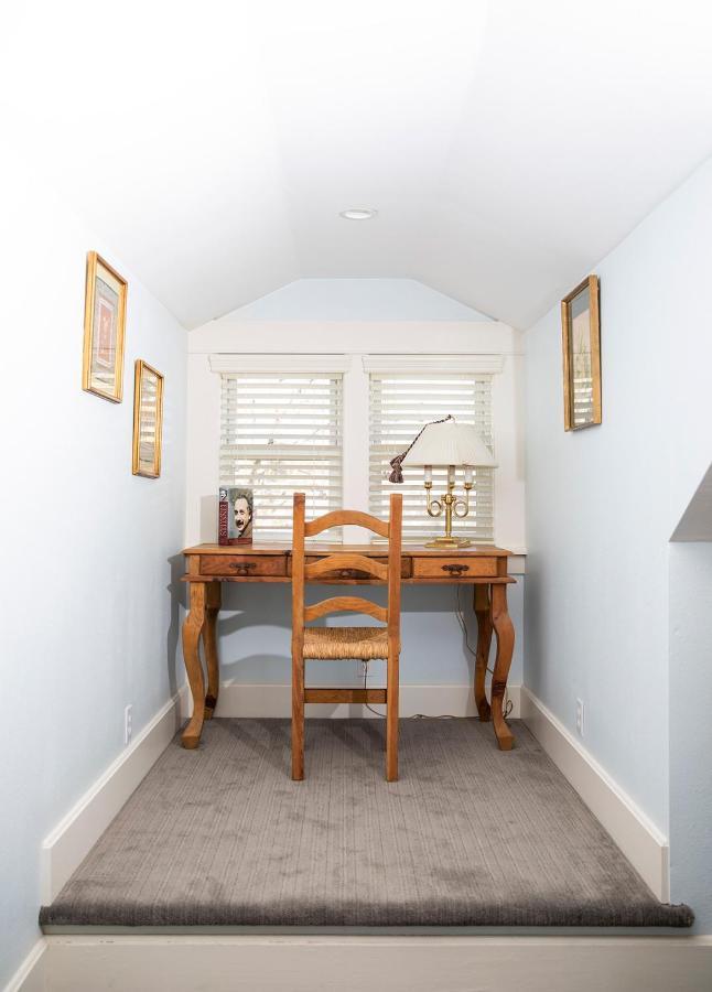 Dickson Street Bed & Breakfast เฟย์เอตต์วิลล์ ภายนอก รูปภาพ